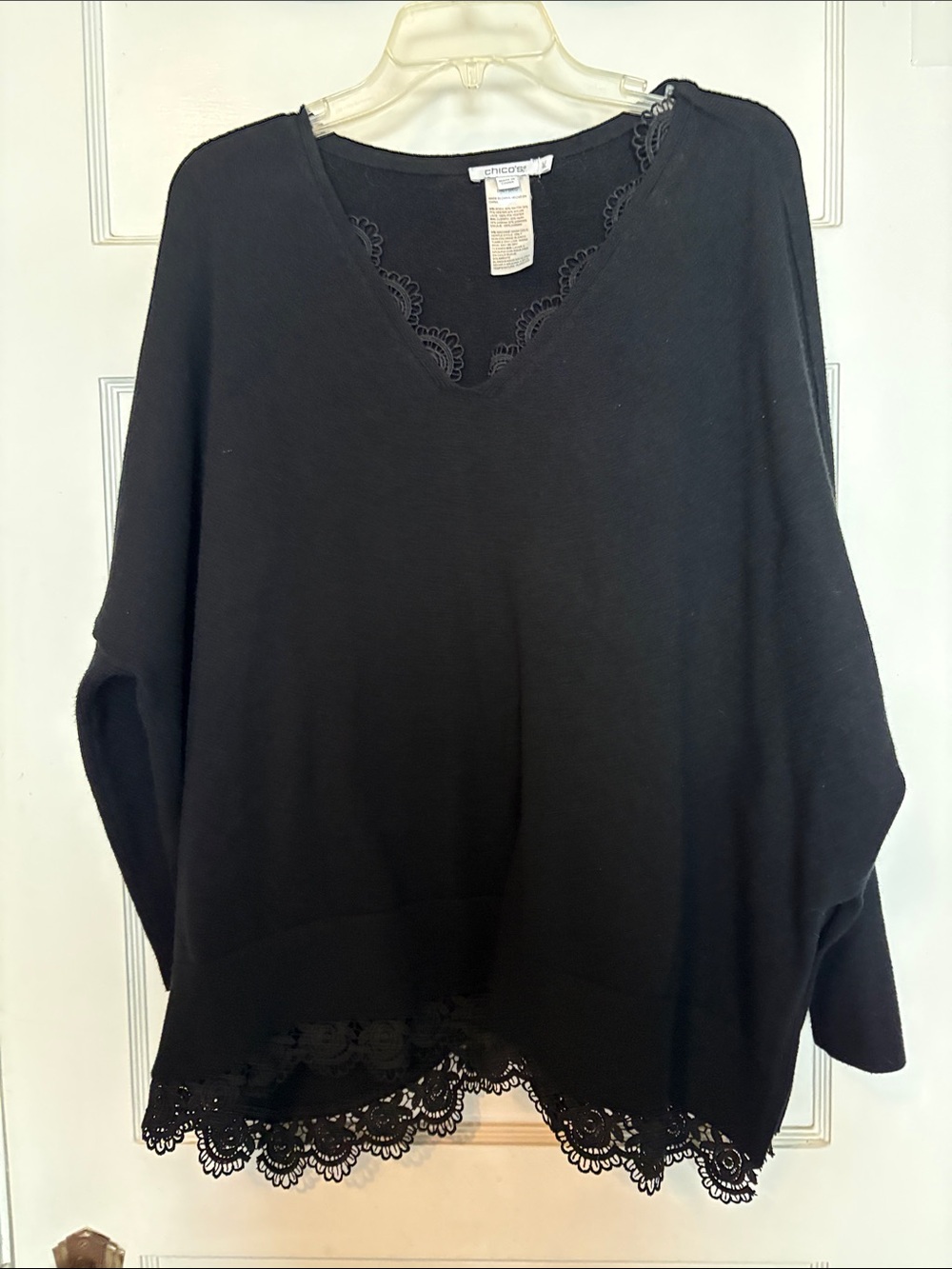 Chico’s Heavyweight Black Lace-Trim V-Neck Sweater Women’s L/XL